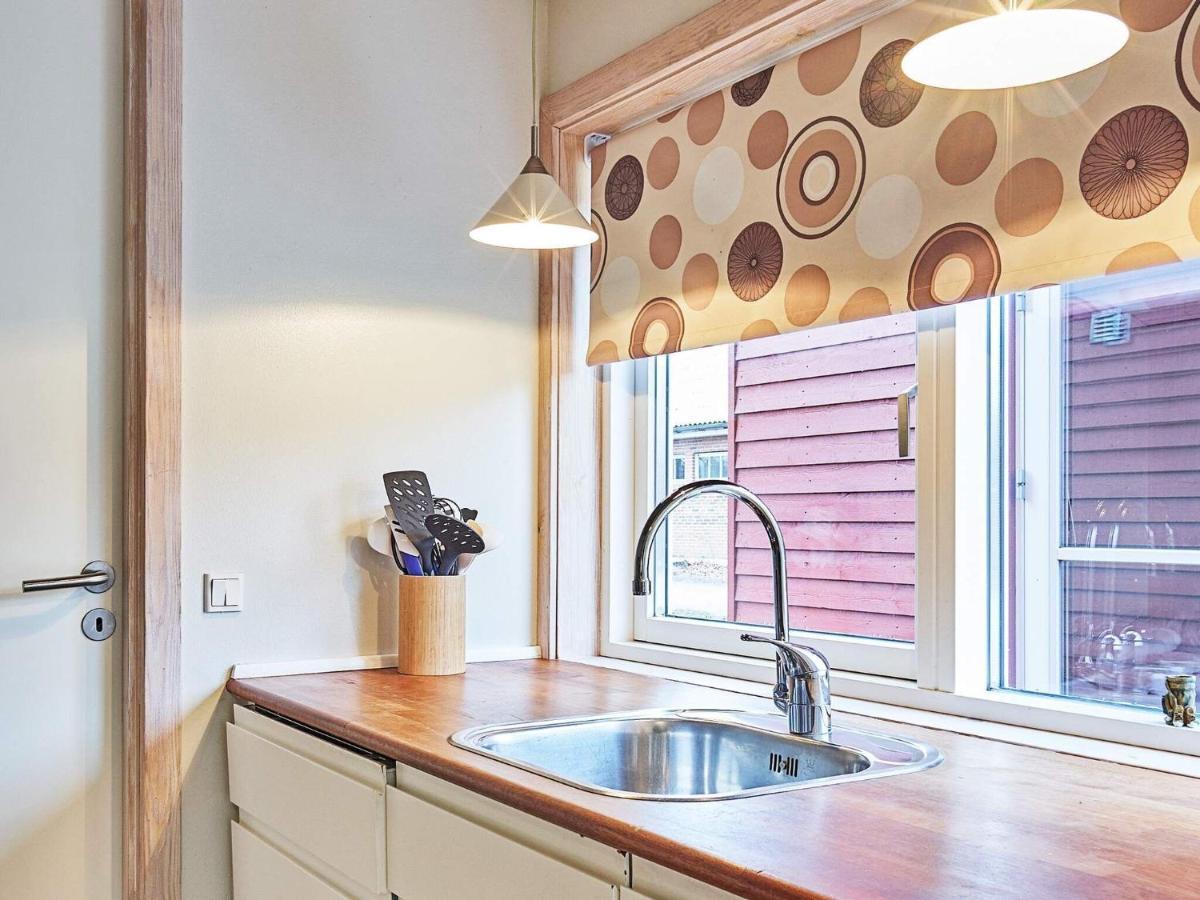 8 Person Holiday Home In Gudhjem Eksteriør billede